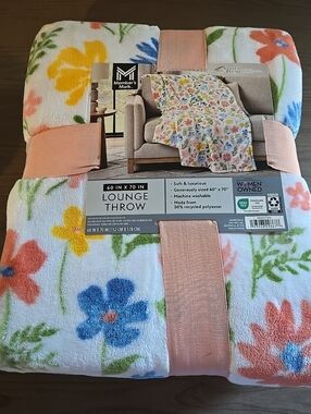 Member's Mark Floral Lounge Throw Blanket - Multicolor